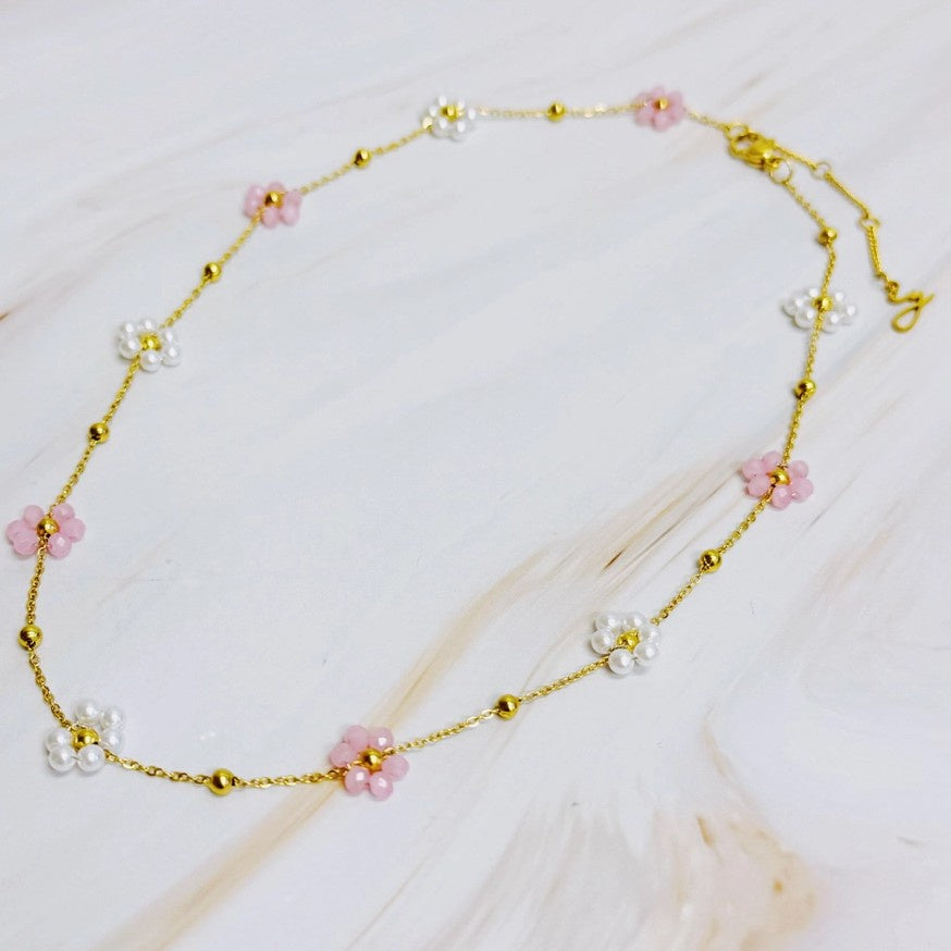 Pearl Flower Bead Necklace